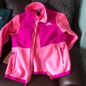 Pink girls fleece north face jacket
